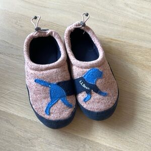 L. L. Bean kids slippers size 1-2